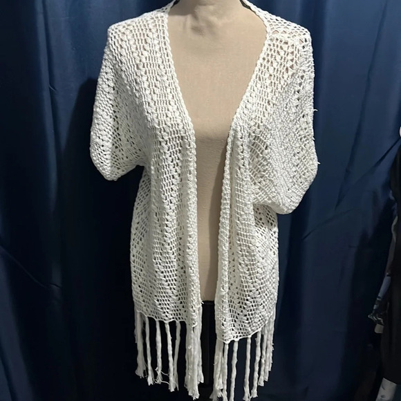LUCKY & Coco crochet Cover Up with tassels - Picture 1 of 6